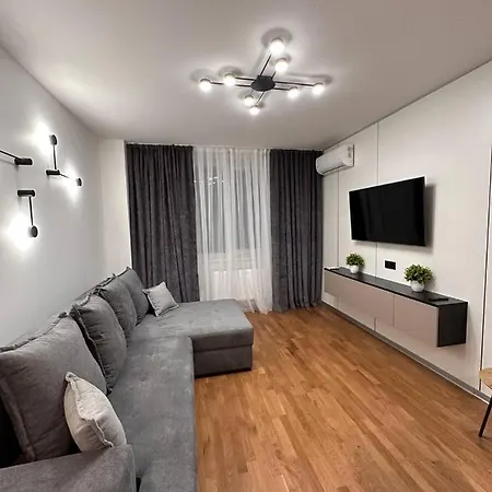 Apartament з джакузі вулиця під голоском 15 б стилізована з новим сучасний ремонтом *
