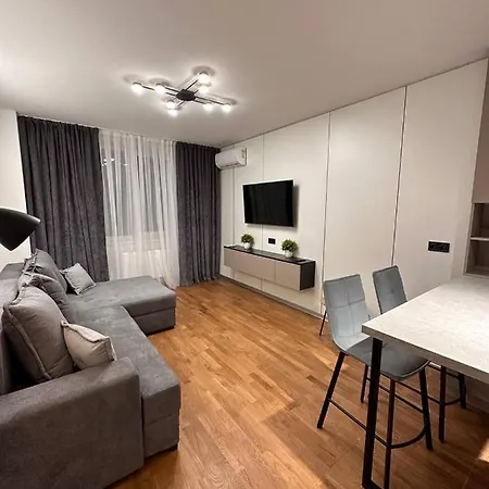 з джакузі вулиця під голоском 15 б стилізована з новим сучасний ремонтом