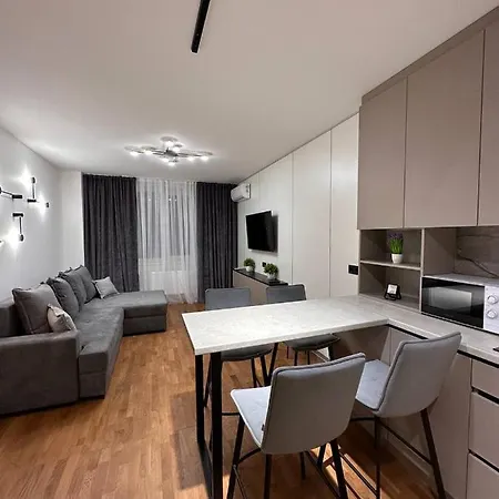 アパート з джакузі вулиця під голоском 15 б стилізована з новим сучасний ремонтом リヴィウ