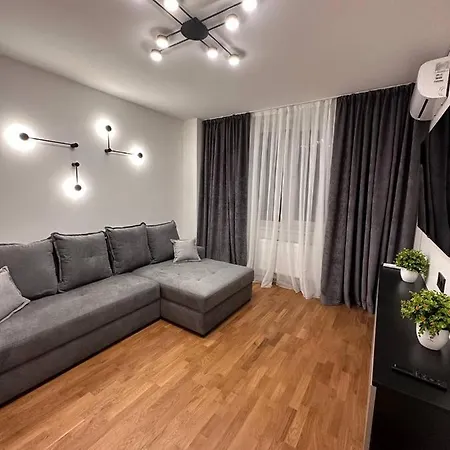 Apartament з джакузі вулиця під голоском 15 б стилізована з новим сучасний ремонтом *