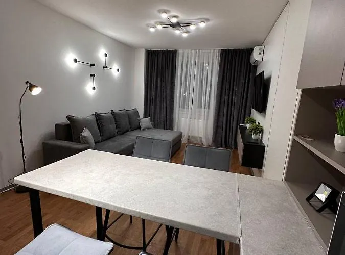 з джакузі вулиця під голоском 15 б стилізована з новим сучасний ремонтом