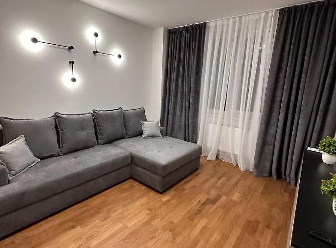 з джакузі вулиця під голоском 15 б стилізована з новим сучасний ремонтом