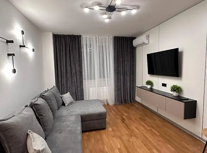 Apartament з джакузі вулиця під голоском 15 б стилізована з новим сучасний ремонтом *