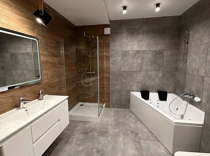 Appartement з джакузі вулиця під голоском 15 б стилізована з новим сучасний ремонтом