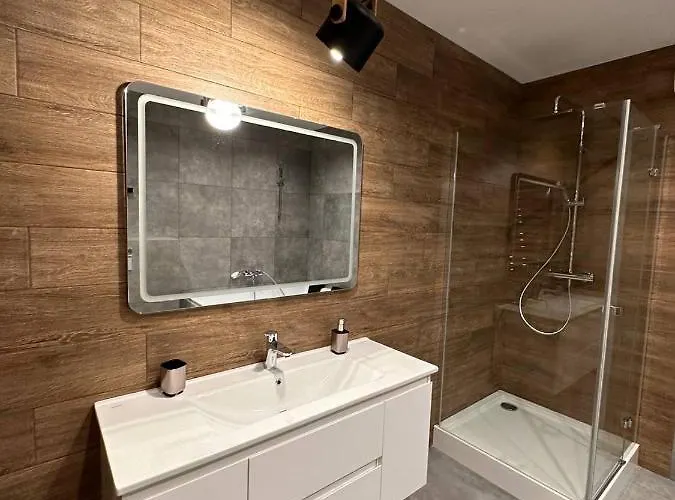 Appartement з джакузі вулиця під голоском 15 б стилізована з новим сучасний ремонтом *