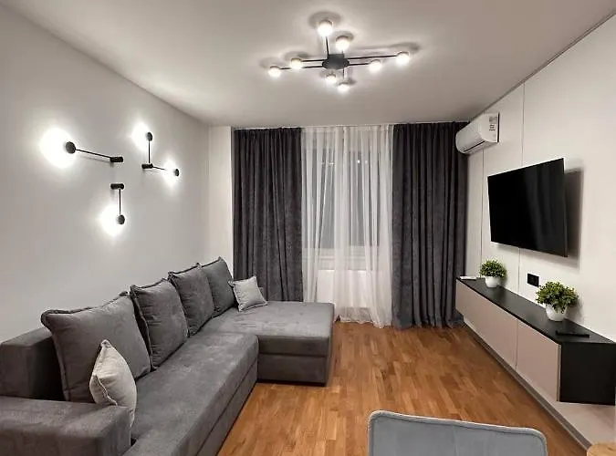 з джакузі вулиця під голоском 15 б стилізована з новим сучасний ремонтом *